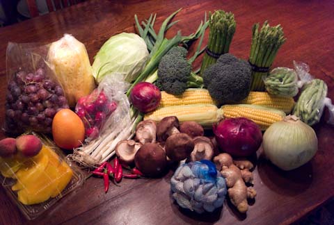 20090502-4 Fresh fruits and veggies for a few days