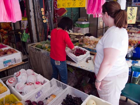 20090502-61 We picked up some cherries, pinapple, mango and peaches here