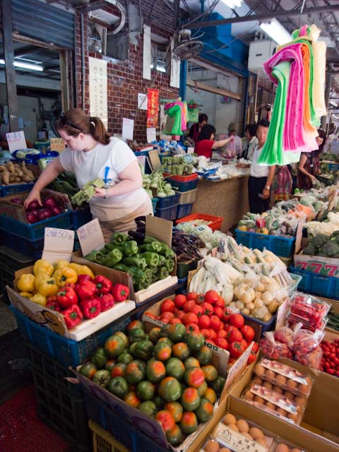 20090502-7 Laura picking out some fresh vegies for lunch
