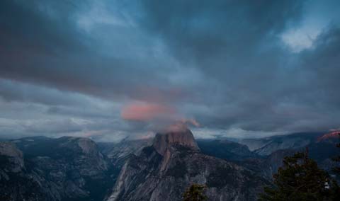 The last bit of color before the sun dissapesars 