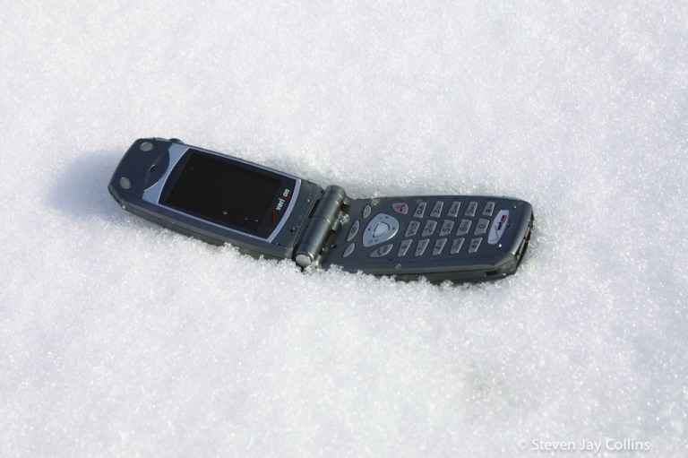 phone-in-the-snow-1024x682