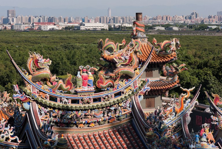 The roof of Guandu Temple (Taoist).