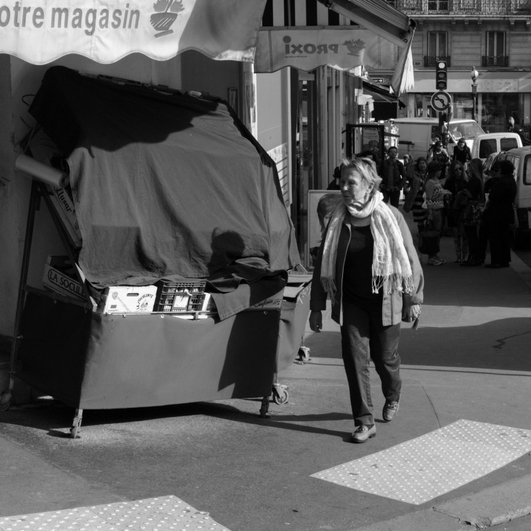 Leica M9 Zone Focus Trial with 50mm Summicron Type IV - Paris, France