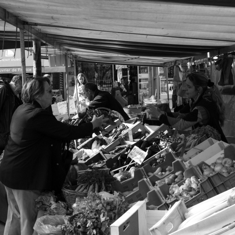 Leica M9 Zone Focus Trial with 50mm Summicron Type IV - Paris, France