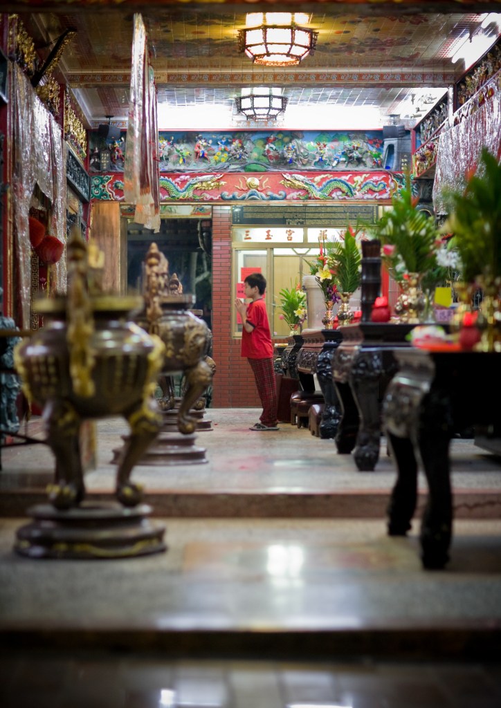 Another small temple in the neighborhood.