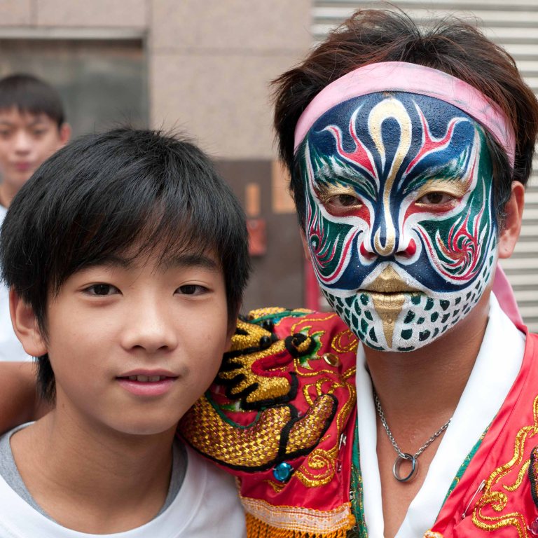 Street artist. (Taipei, Taiwan)