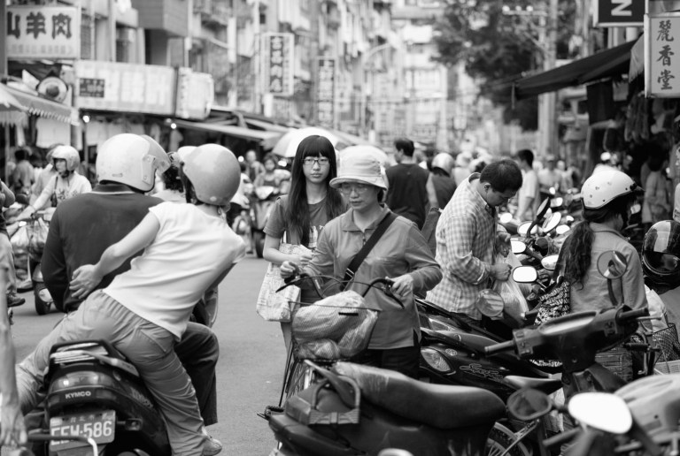 Busy afternoon on Vegetable Alley