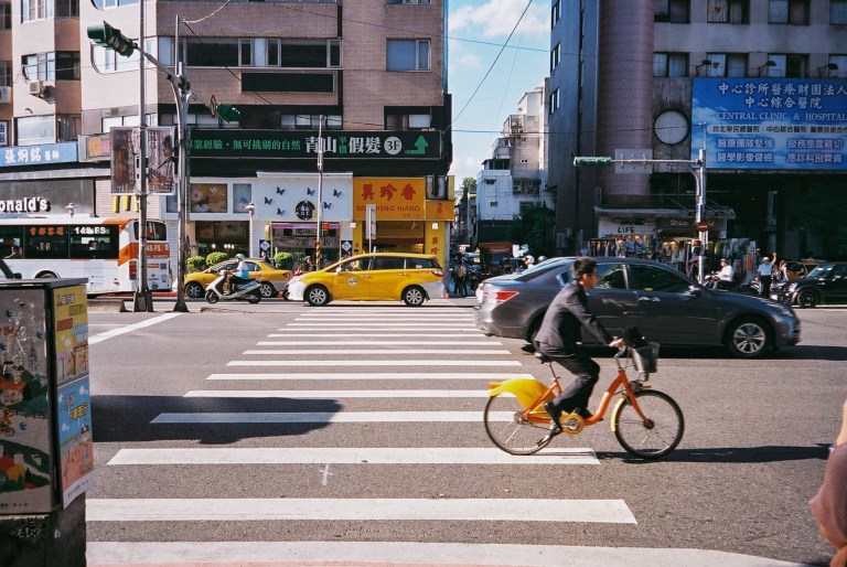 Taipei, Taiwan (Olympus Stylus, Fuji X-TRA 400)
