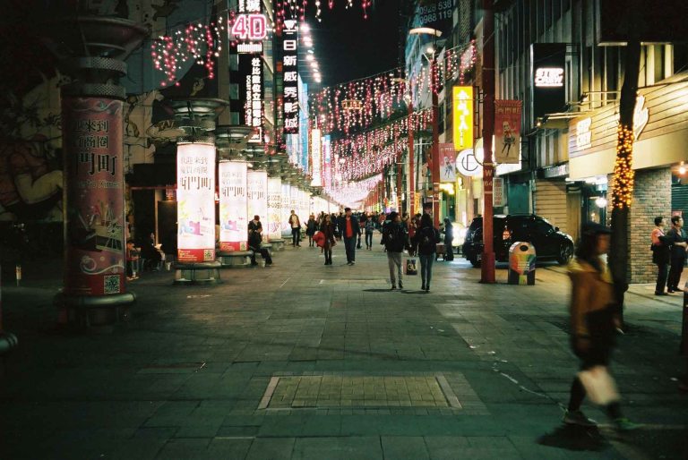 One of the many pedestrian streets in the area (Canon Canonet QL17 with Kodak Portra 400)