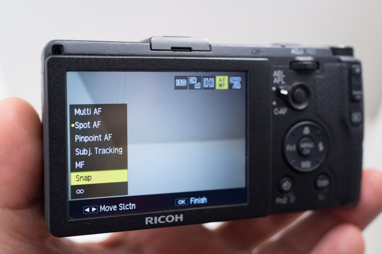 Set your focus mode to Snap (Sony RX1r)